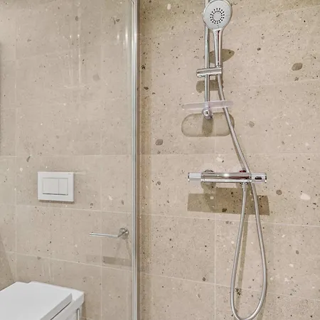 Clausen Hideaway Modern Люксембург