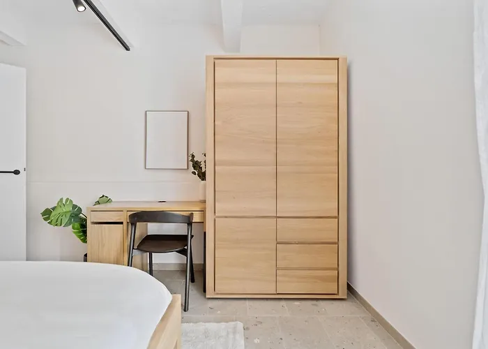 Clausen Hideaway Modern Lägenhet