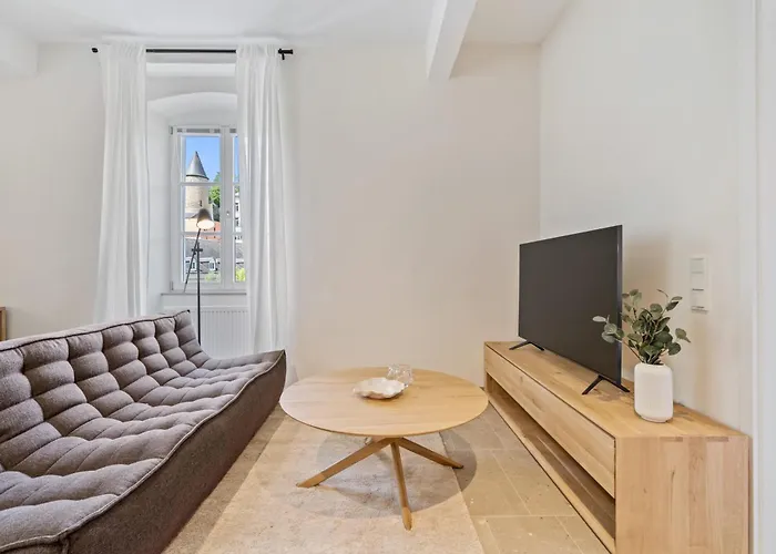 Clausen Hideaway Modern *