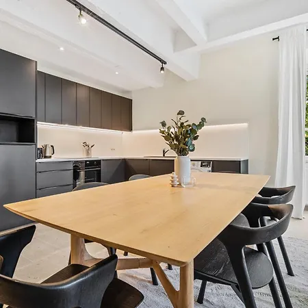 Clausen Hideaway Modern Apartmán